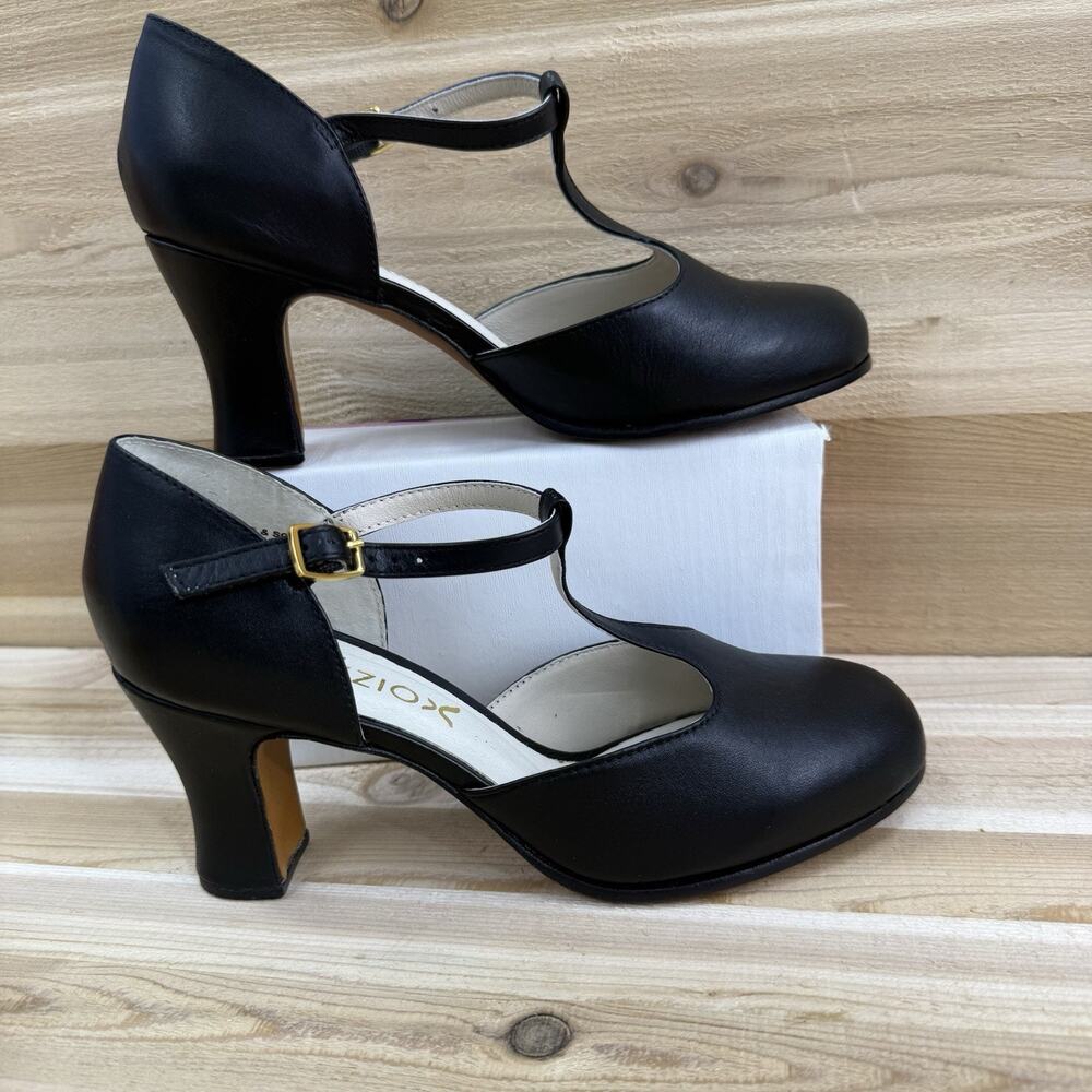 Capezio Closed Toe T-Strap Chorus Black Dance Character Shoes Women's Size 7W - Picture 4 of 13